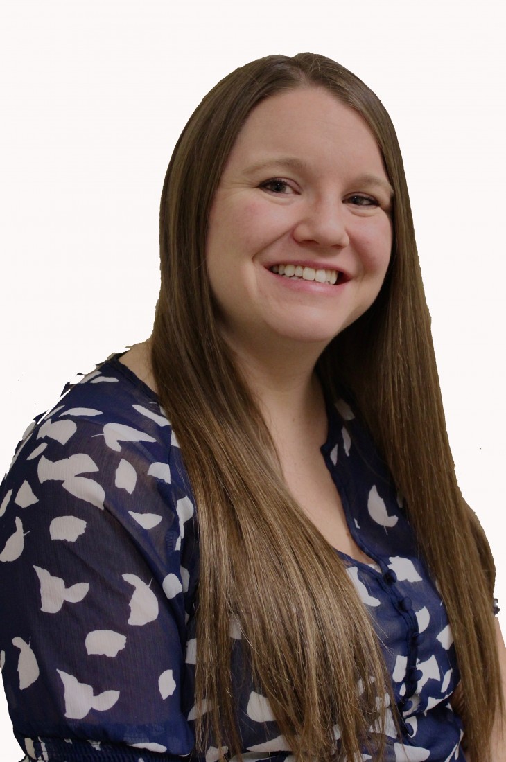 Emily Otten LMSW - Viewpoint Psychology and Wellness - Emily_Photo_2-22-17